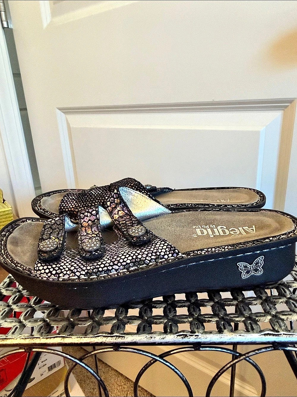 Alegria Fiona Zesty Sandals in Black 38